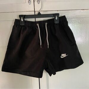 NIKE Active Shorts